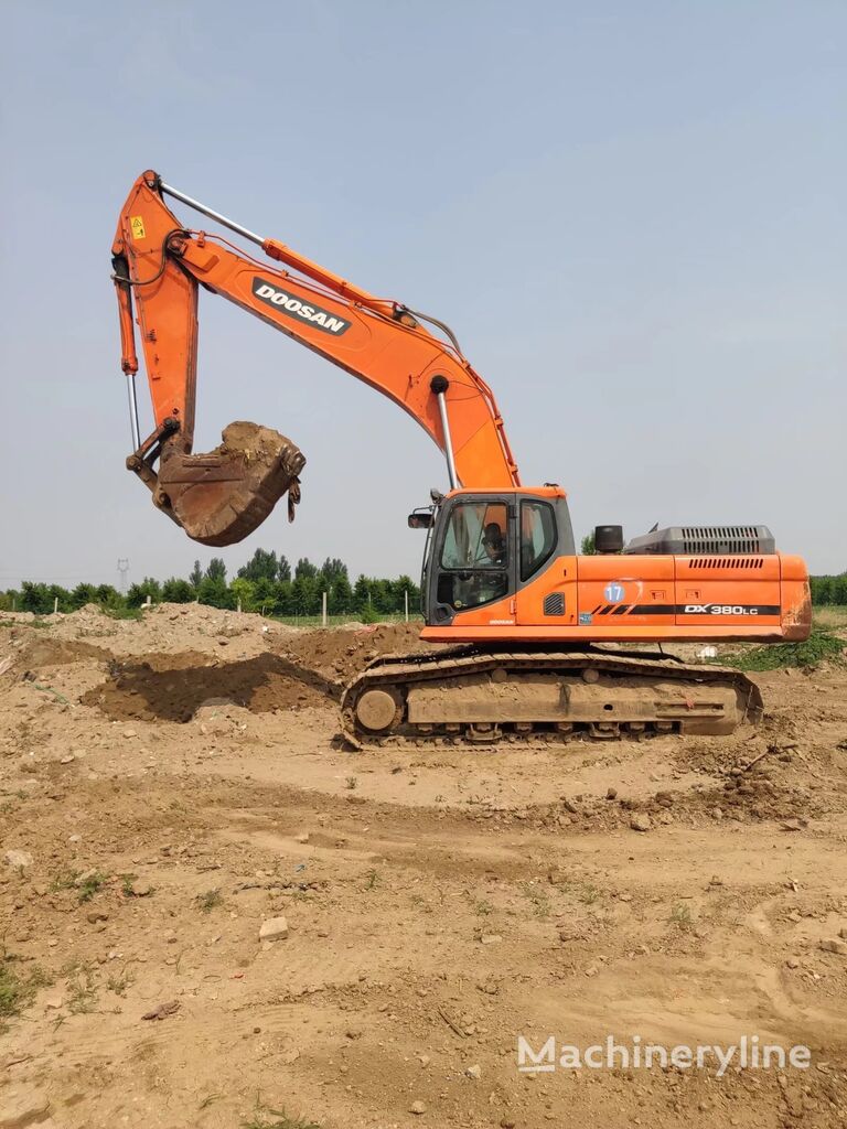 Doosan DX380 excavadora de cadenas