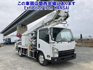Isuzu ELF PKG-NPR75N plataforma sobre camión