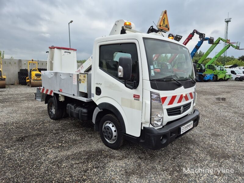 Renault  Maxity France Elevateur Topy 11 - 11 m  plataforma sobre camión